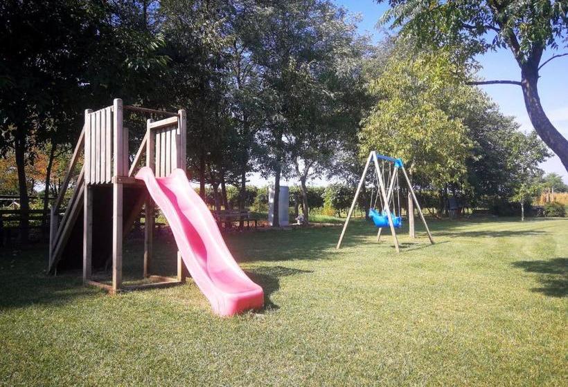 فندق Agriturismo Casa Rossa