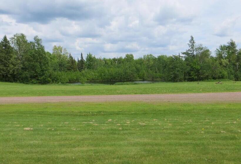 فندق Amerivu Inn