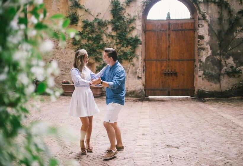 Отель Argiano Dimore Wine Relais