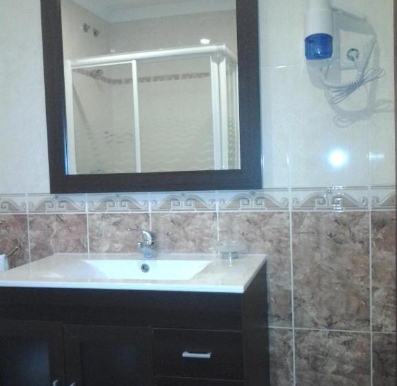 فندق Azibo E Restaurante