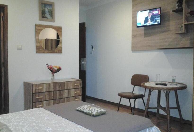 בית מלון כפרי Azibo E Restaurante