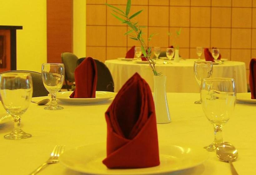 Отель Ebony Batulicin