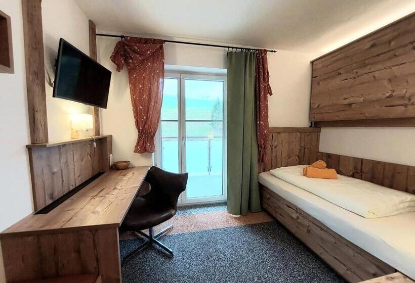 ホテル Gasthof Klug Zum Ehrensepp