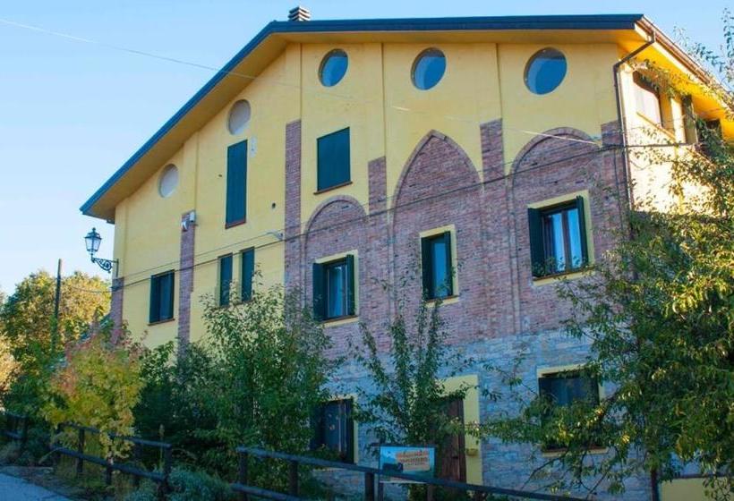 ホテル Green Park Monastero