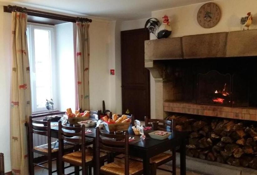 בית מלון כפרי La Roche Du Marais