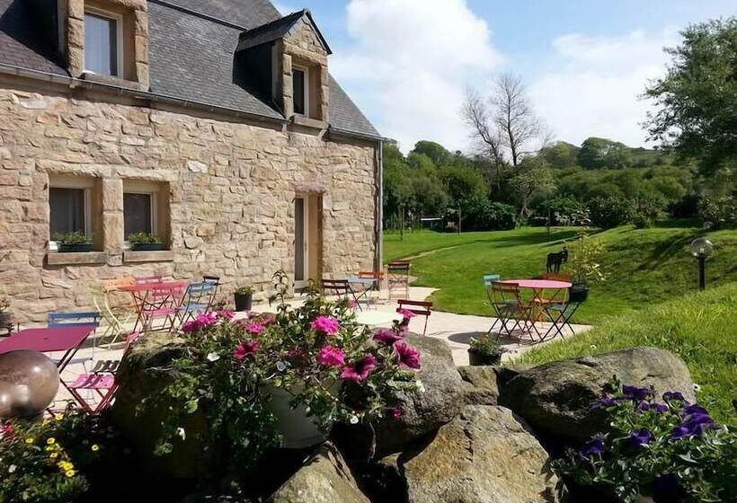 בית מלון כפרי La Roche Du Marais