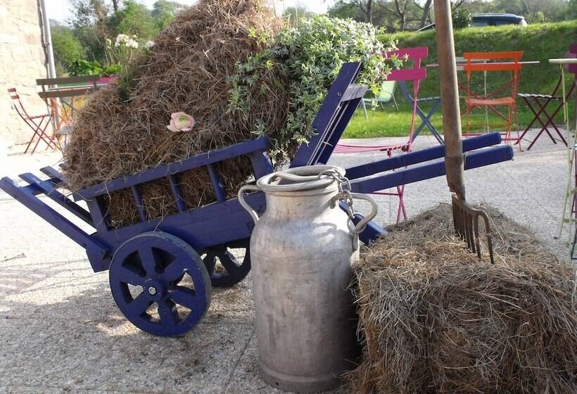 בית מלון כפרי La Roche Du Marais