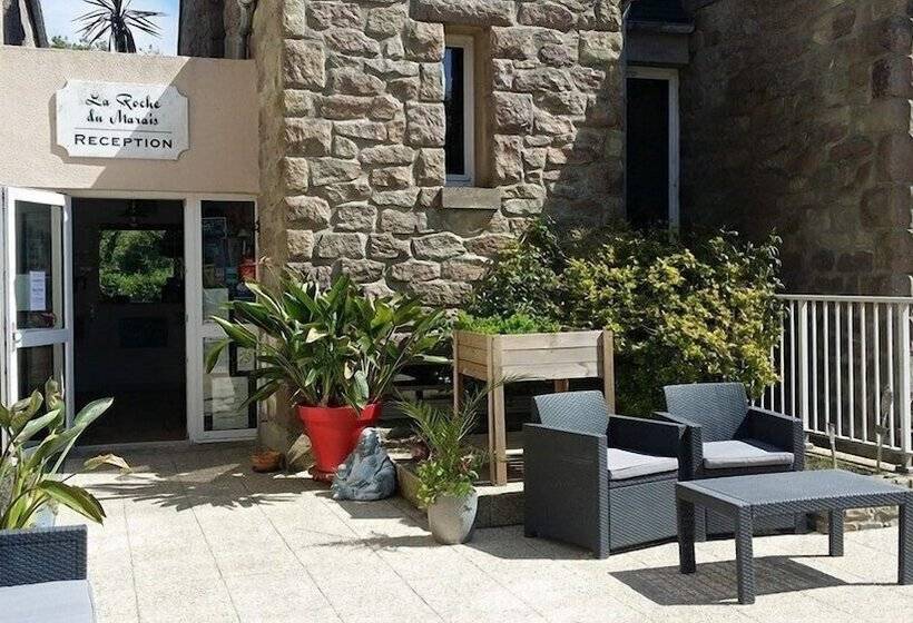 בית מלון כפרי La Roche Du Marais