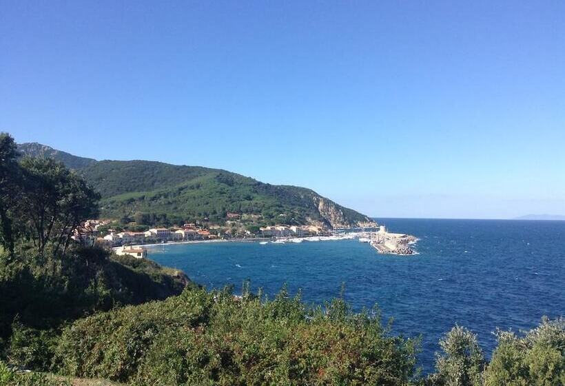 בית מלון כפרי La Rosa