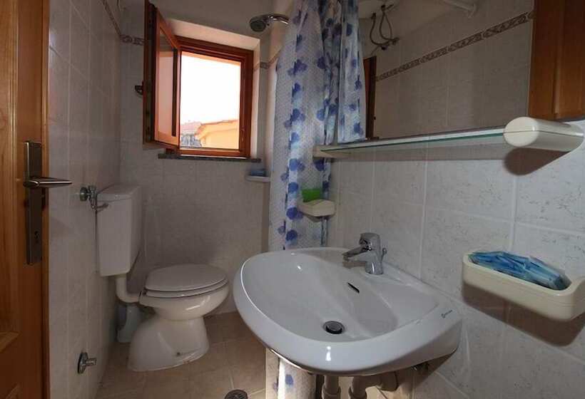 בית מלון כפרי La Rosa