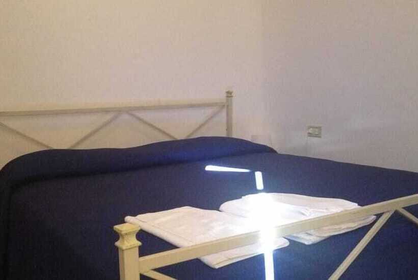 בית מלון כפרי La Rosa