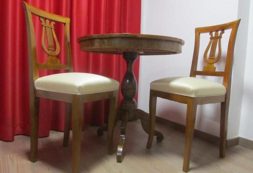 فندق Nonsolomele