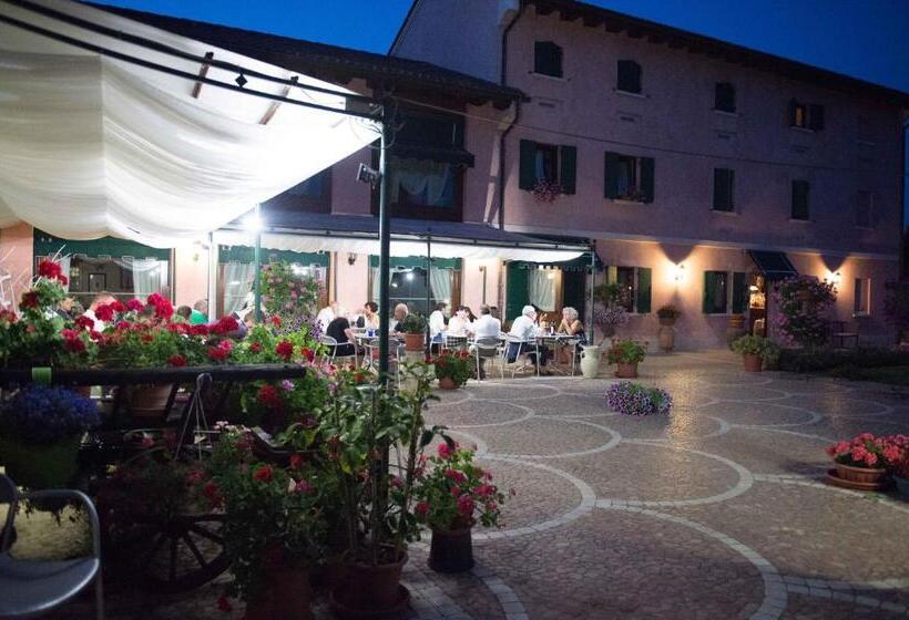 בית מלון כפרי Osteria Alla Pasina