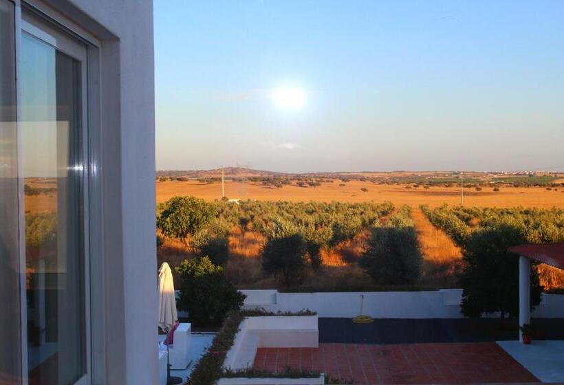 Отель Sesmarias Turismo Rural & Spa