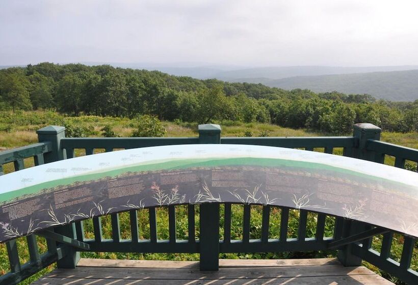 호텔 Shepherd Mountain Inn & Suites