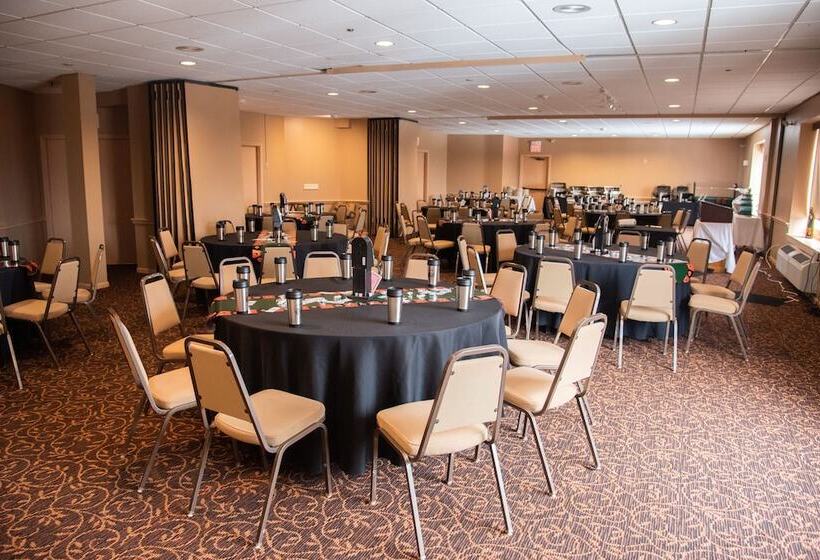 فندق Sugarloaf Inn