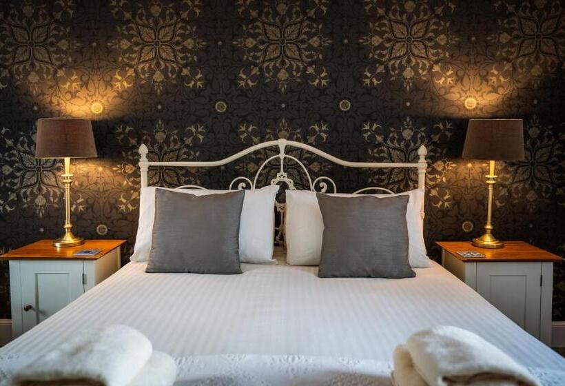 Отель The Bellachroy