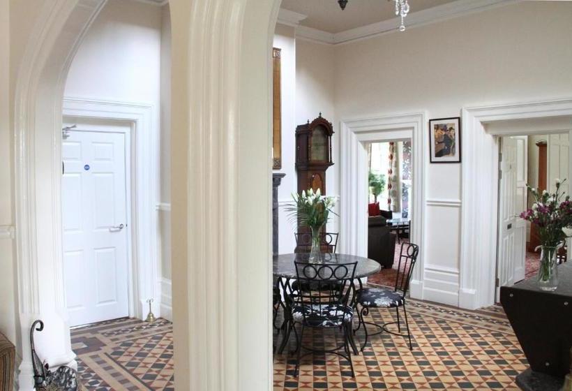 호텔 The Grange Boutique Guest House