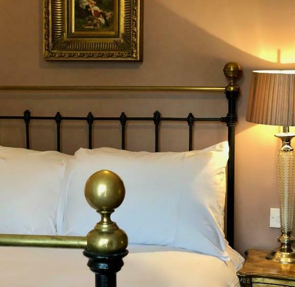 Отель The Wheatsheaf At Beetham