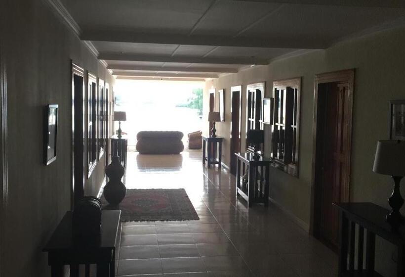 Отель Y Restaurante Costa Del Sol