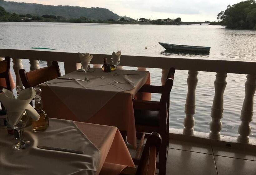 Отель Y Restaurante Costa Del Sol