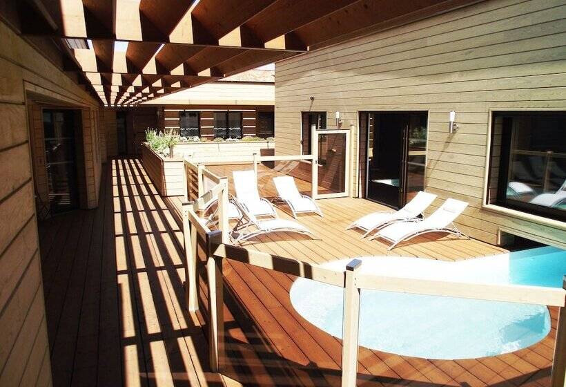 Les Belles époques B&b   Piscine   Terrasses   Brumisateurs   Proche Puy Du Fou