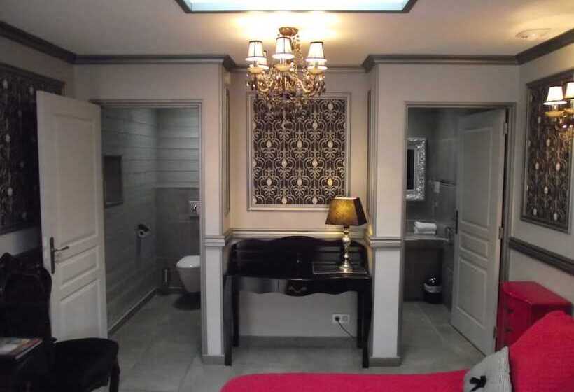 Les Belles époques B&b   Piscine   Terrasses   Brumisateurs   Proche Puy Du Fou