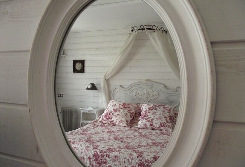 Les Belles époques B&b   Piscine   Terrasses   Brumisateurs   Proche Puy Du Fou