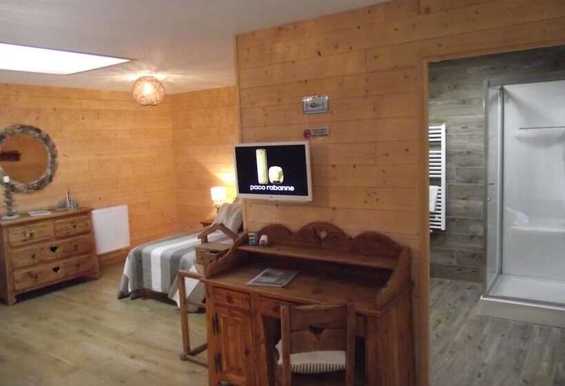 Les Belles époques B&b   Piscine   Terrasses   Brumisateurs   Proche Puy Du Fou