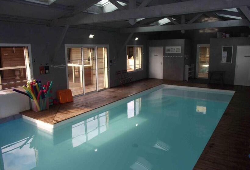 Les Belles époques B&b   Piscine   Terrasses   Brumisateurs   Proche Puy Du Fou