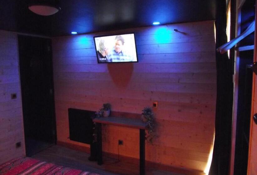 Les Belles époques B&b   Piscine   Terrasses   Brumisateurs   Proche Puy Du Fou