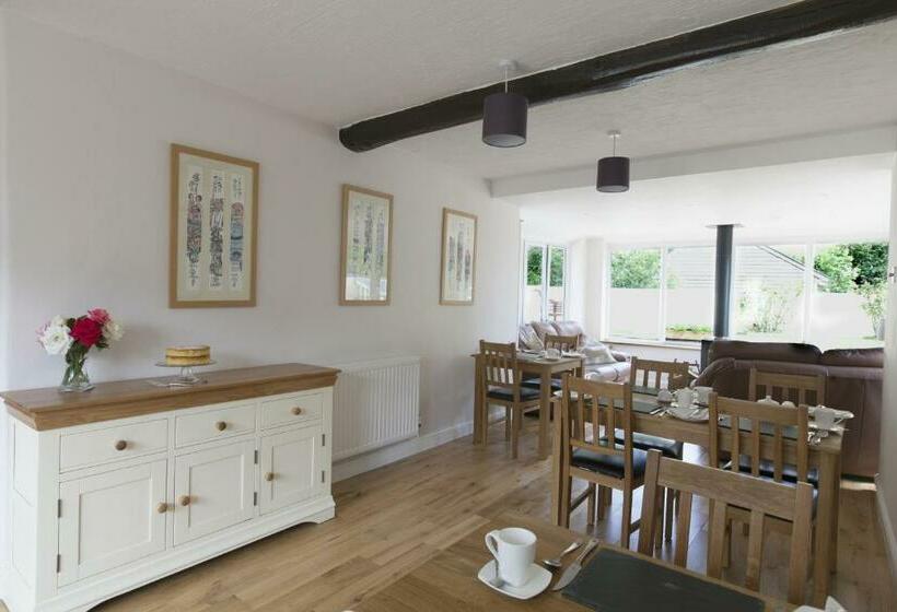 Mincombe Barn Bed & Breakfast