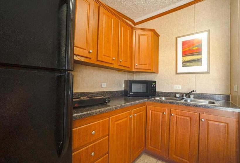 מוטל Grand Eagle Ford Lodge & Rv Park