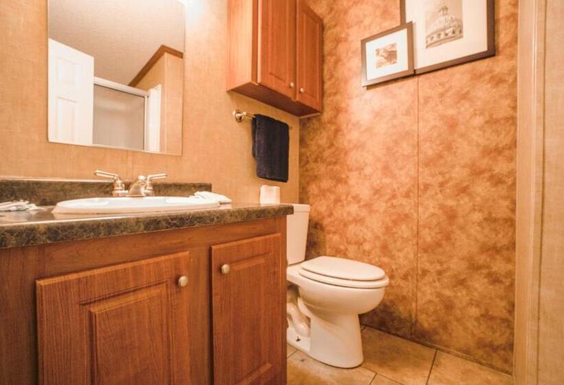 汽车旅馆 Grand Eagle Ford Lodge & Rv Park