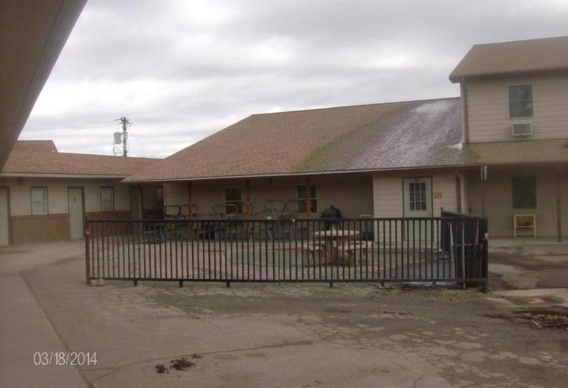 فندق على الطريق King's Inn Of Platte