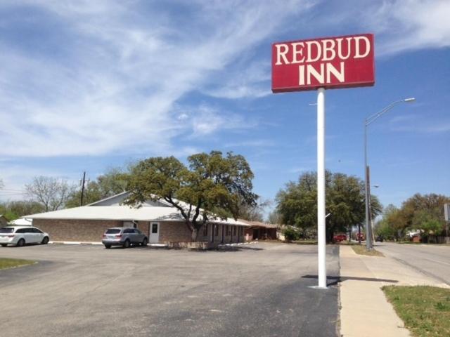 Мотель Redbud Inn
