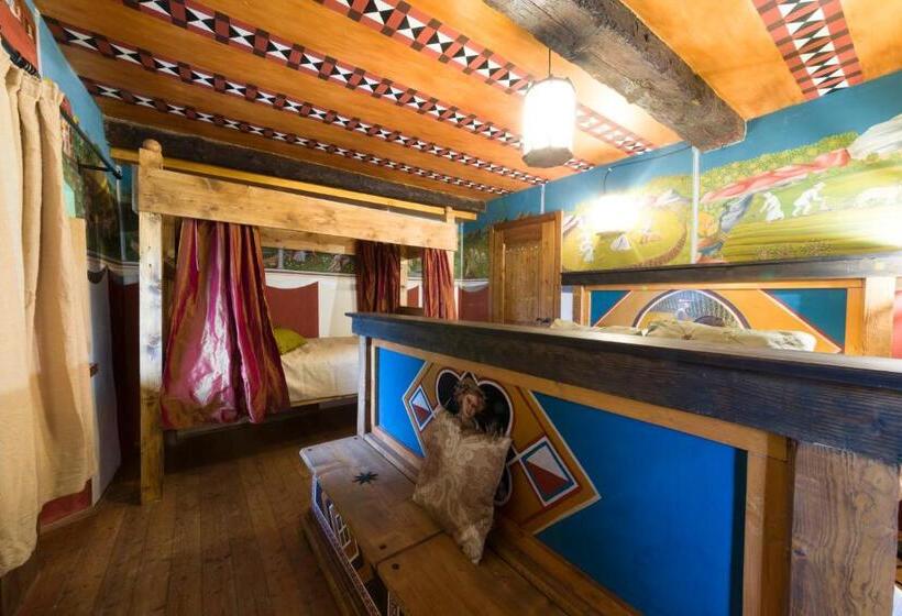 بنسيون Castello Di Zumelle