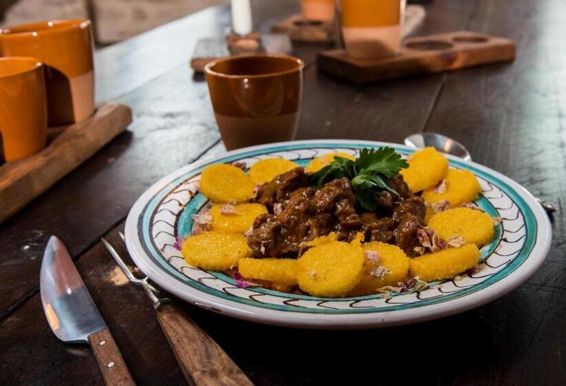 بنسيون Castello Di Zumelle