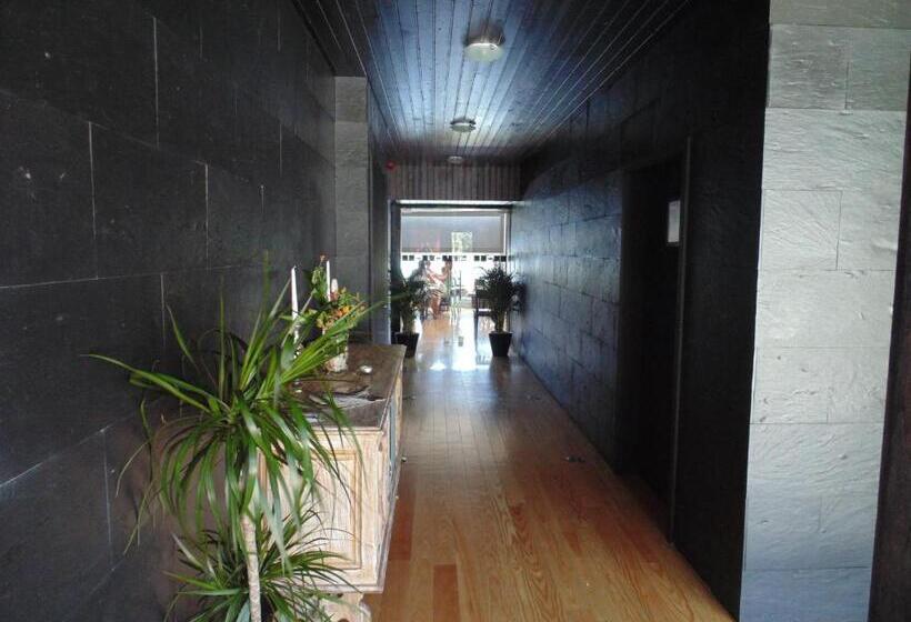 بنسيون Figurino Do Douro