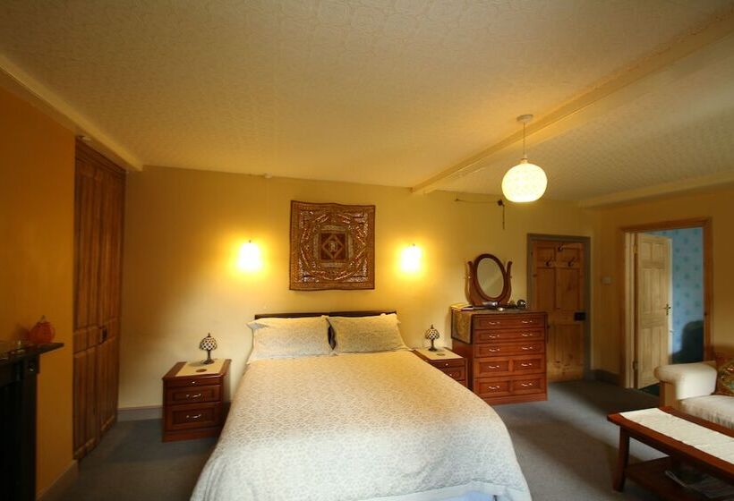 פנסיון Over The Rainbow Vegetarian Guesthouse