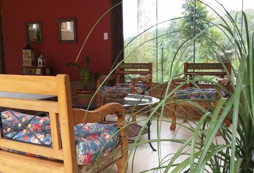 ペンション Pousada Casa Donadello