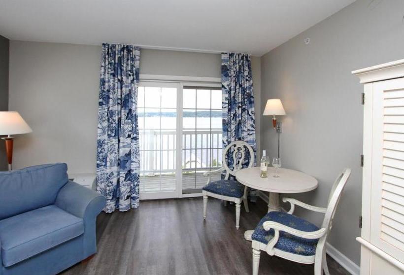 渡假胜地 Bay Pointe Inn