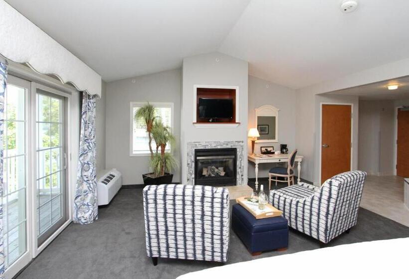 渡假胜地 Bay Pointe Inn