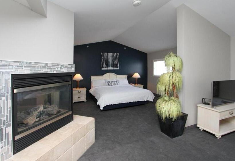 渡假胜地 Bay Pointe Inn