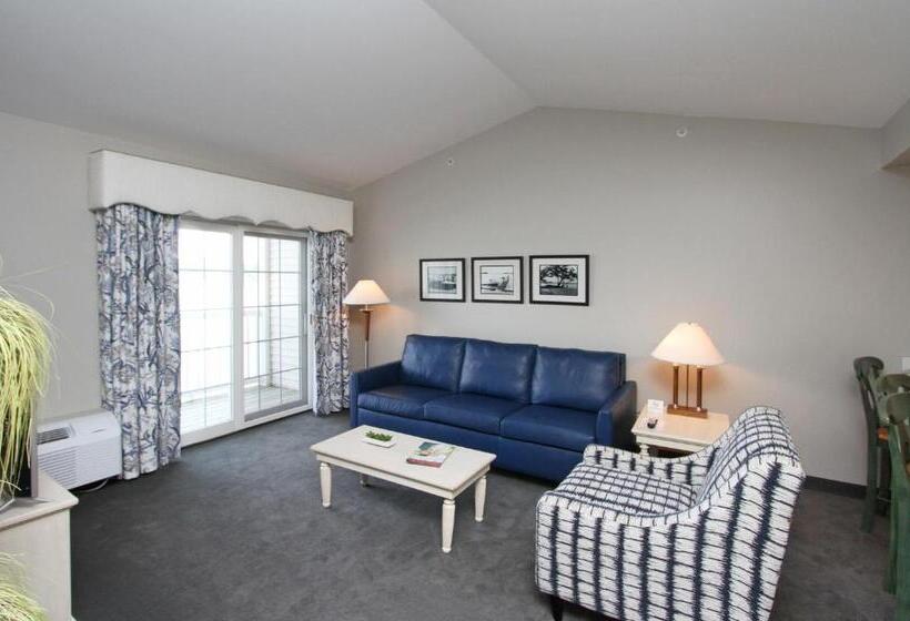 渡假胜地 Bay Pointe Inn