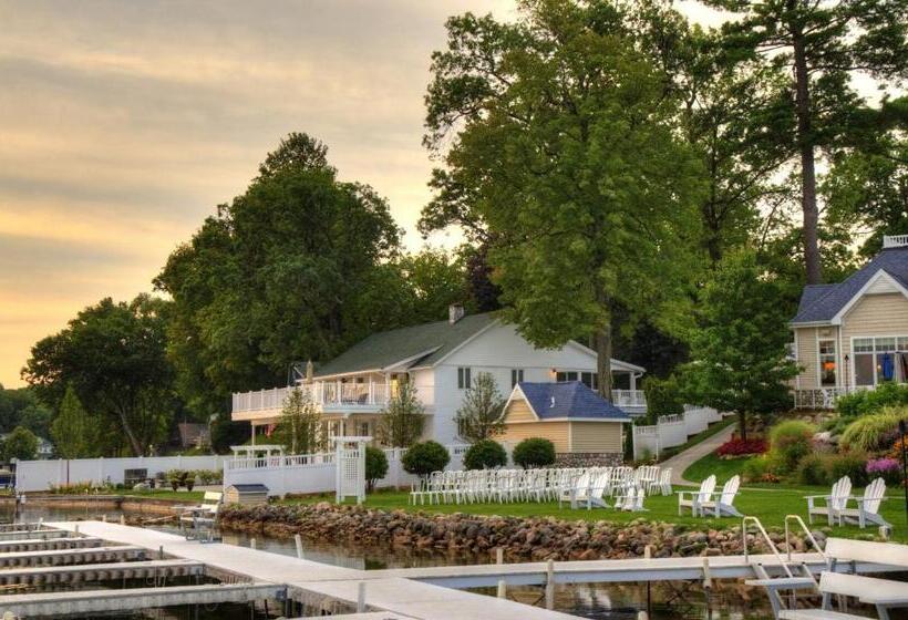 渡假胜地 Bay Pointe Inn