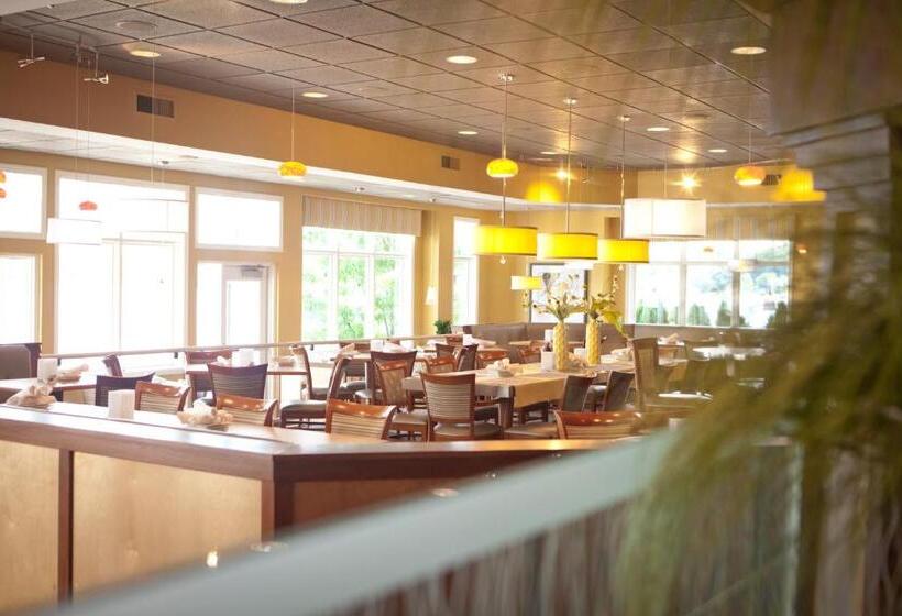 渡假胜地 Bay Pointe Inn