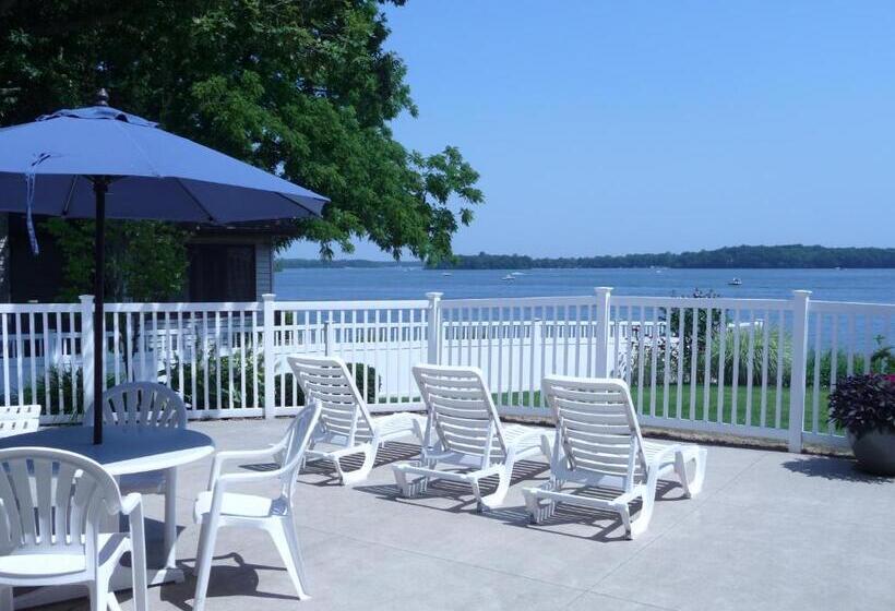 渡假胜地 Bay Pointe Inn