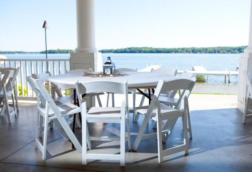 渡假胜地 Bay Pointe Inn