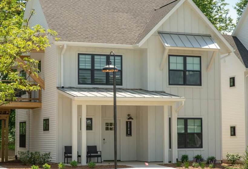 渡假胜地 Bay Pointe Inn